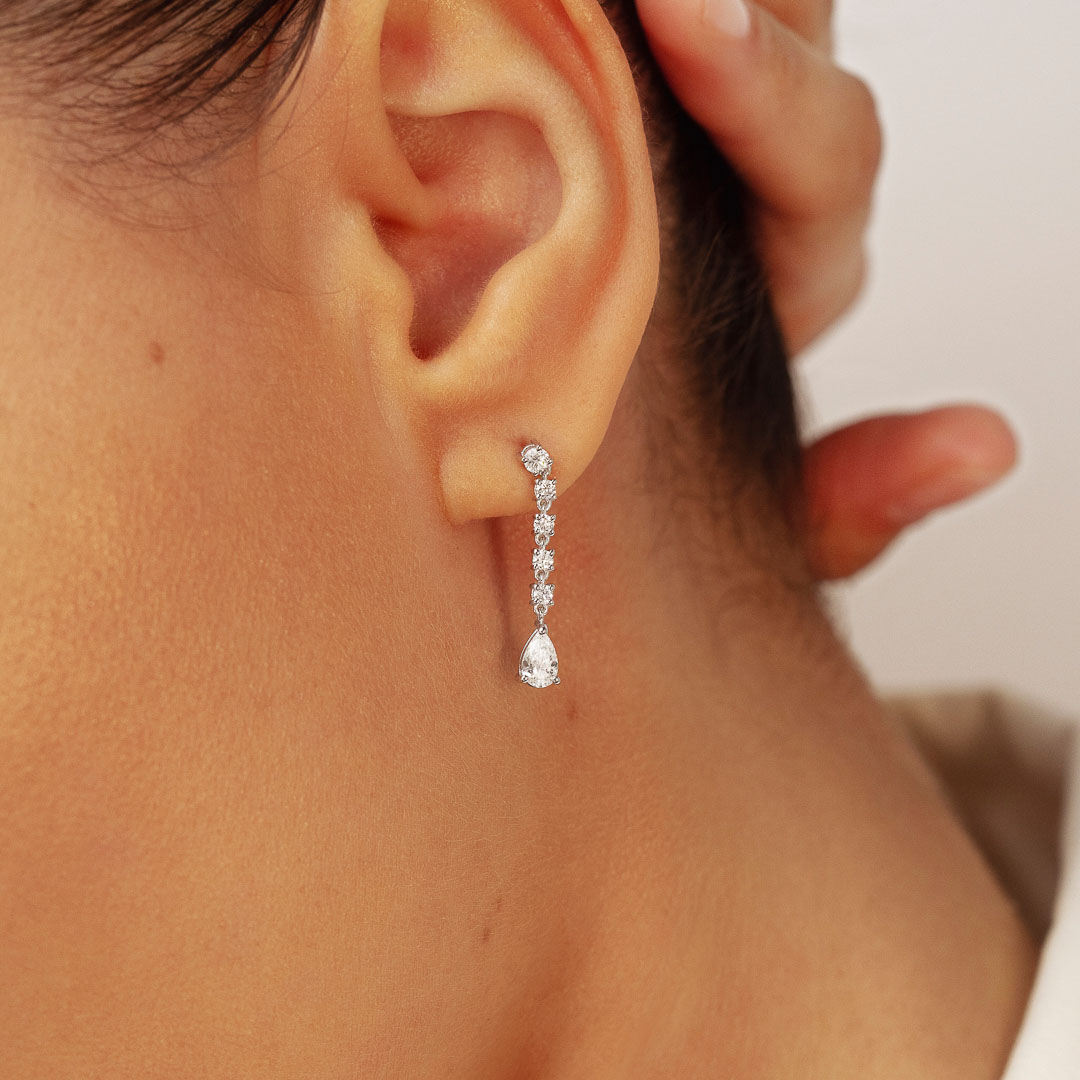 Boucles d'oreilles en diamants modèle Craquantes Poire de la Maison Amantys